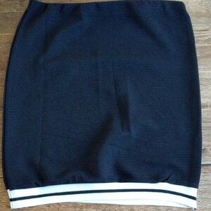 🦋WOMENS Y&R SKIRT🦋